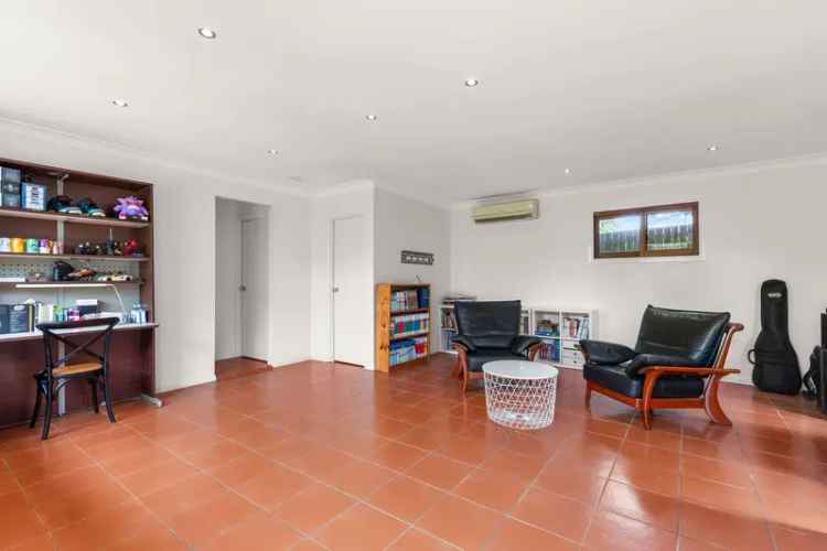 Chermside Family Home with Large Studio - 680m2 Block