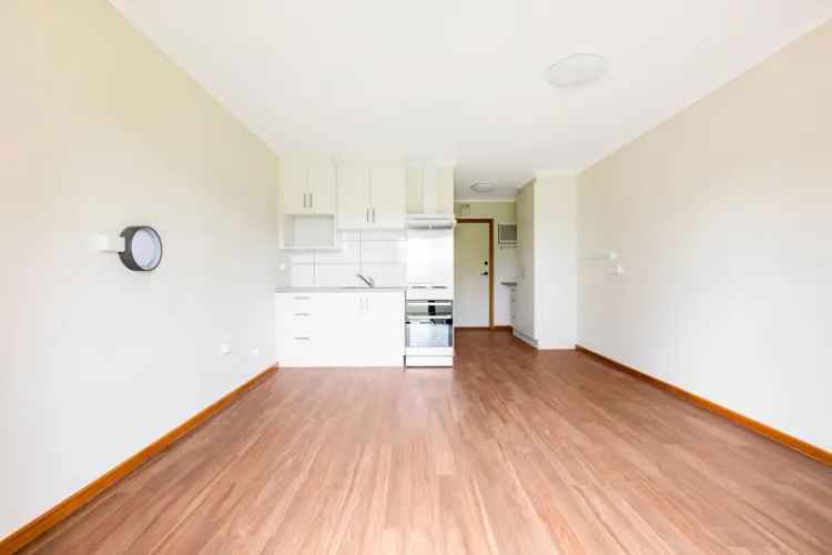 Studio Unit near Red Cliffs - Low Maintenance Living