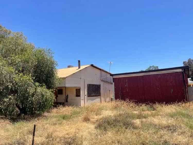 Fixer-Upper Opportunity in Boulder Renovate or Rebuild!