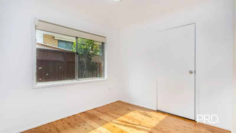 Freshly Painted 4-Bedroom Home + Study & Detached Mancave – Prime Penrith Location