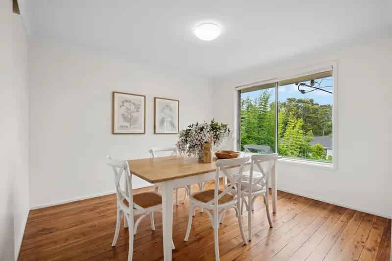 Real Estate For Sale - 49 Rembrandt Drive - Merewether Heights , NSW