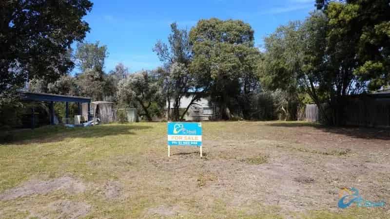 VACANT LAND IN THE HEART OF TOWN