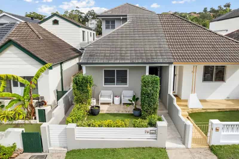 Chic contemporary beachside family home in sought-after Bondi pocket