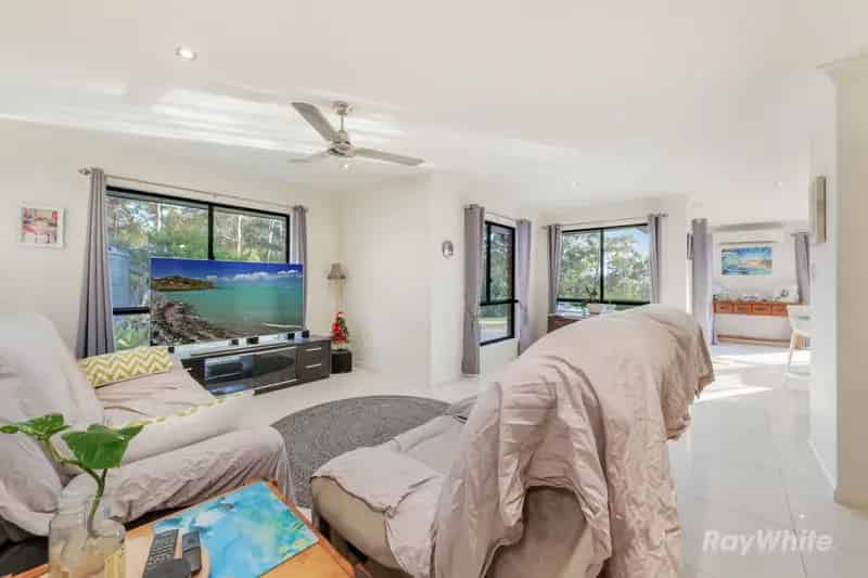 Buy Executive Home in Serene Rural Setting with Spacious 9.29 Acres