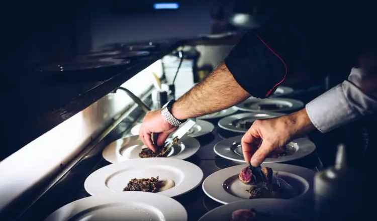 Fantastic Hospitality / Restaurant Business Opportunity – New England Region, NS