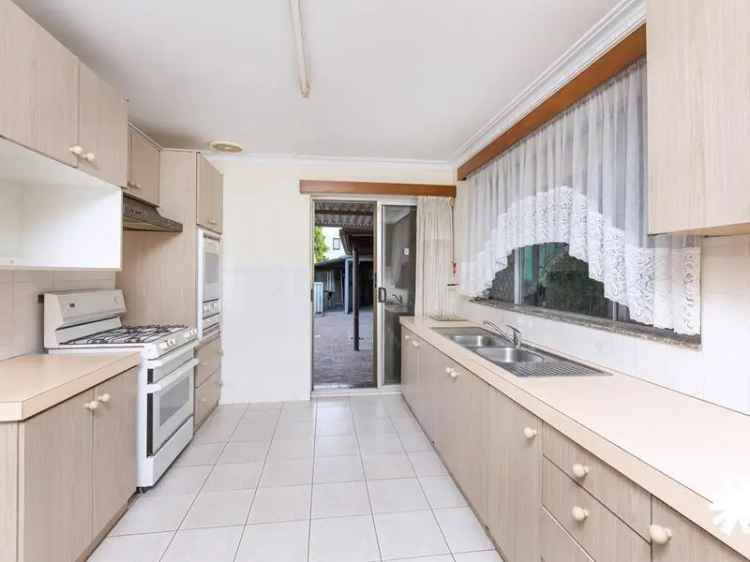 House For Sale in City of Swan, Western Australia