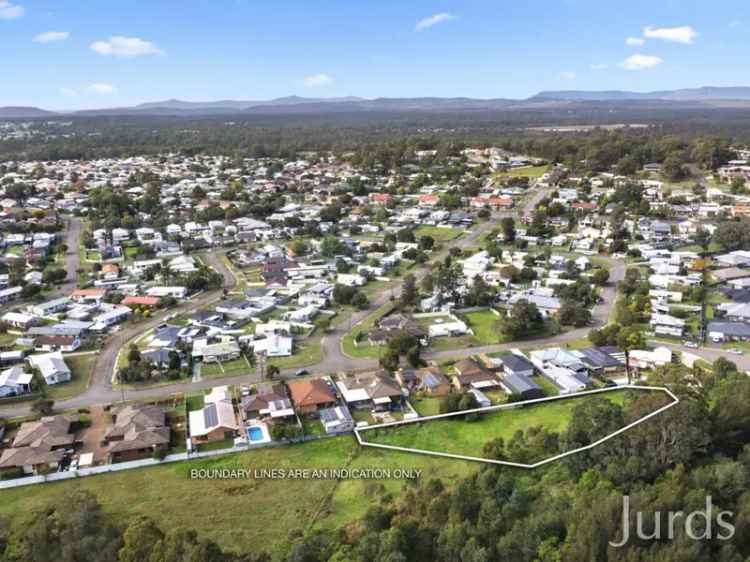 Large Residential Land for Sale in Cessnock Close to Town