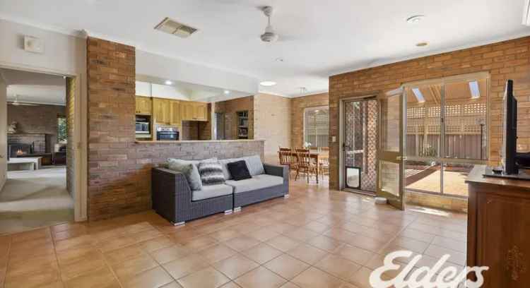 House For Rent in Yarrawonga, Victoria