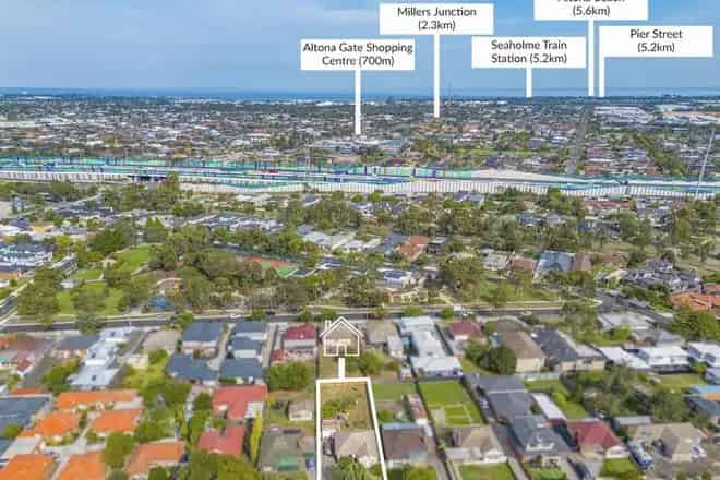 House For Sale , 37, Eames Avenue, Melbourne, Victoria