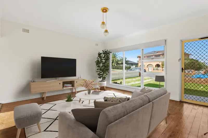 Real Estate For Lease - 25 Beverley Avenue - Warilla , NSW