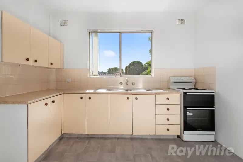 2 rooms apartment of 190 m² in Sydney