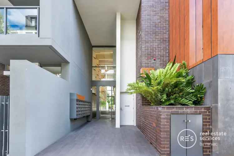 2 Bedroom 214m² Townhouse in Sydney Central Location