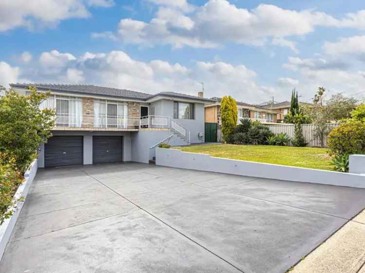 House For Sale in City of Stirling, Western Australia