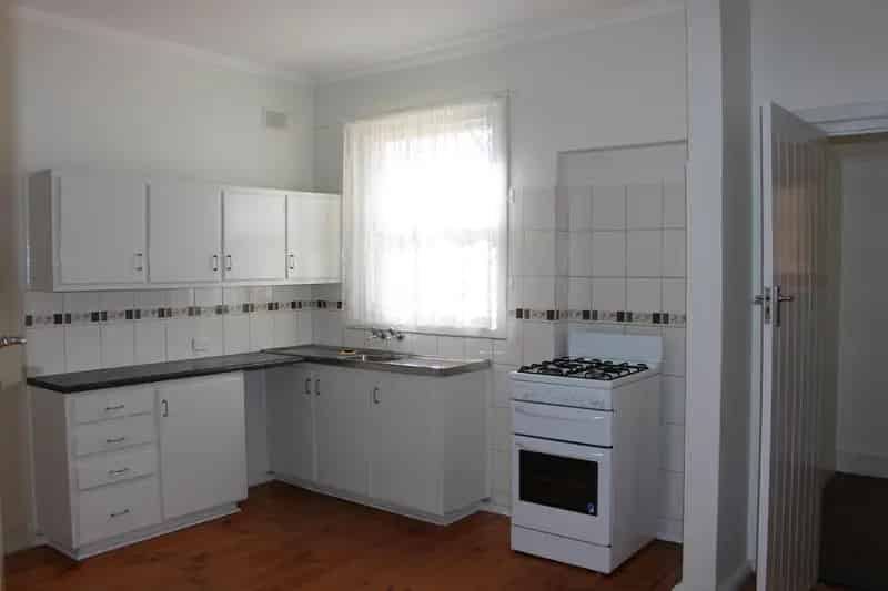 4 Johnson Street, Port Pirie SA 5540 - House For Lease