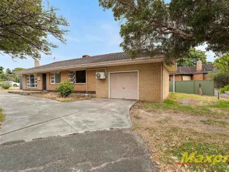 1965 Home 3 Beds 832sqm Corner Lot Renovation Project