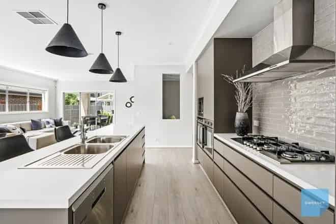 House For Sale , 4, Bonniebrook Road, Melbourne, Victoria
