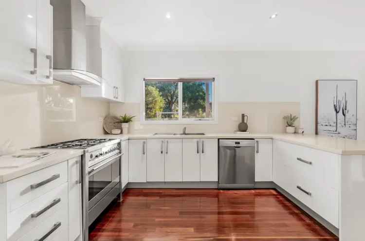 Glamorous Style with Golf Course Views