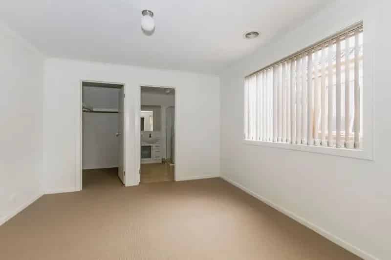 2 rooms house of 188 m² in Melbourne