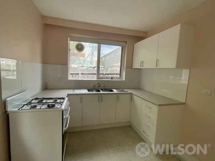 1 Bedroom Apartment 187m2 Melbourne Near Spring Street