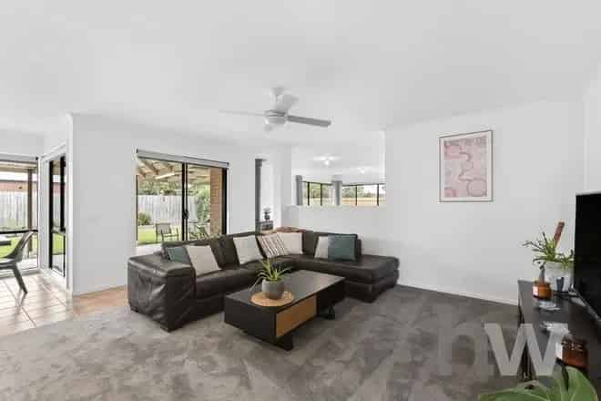 House For Sale , 27, Olney Street, Winchelsea, Victoria
