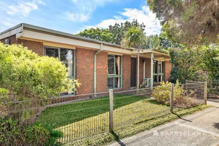 Buy house in Frankston with spacious corner block and courtyard