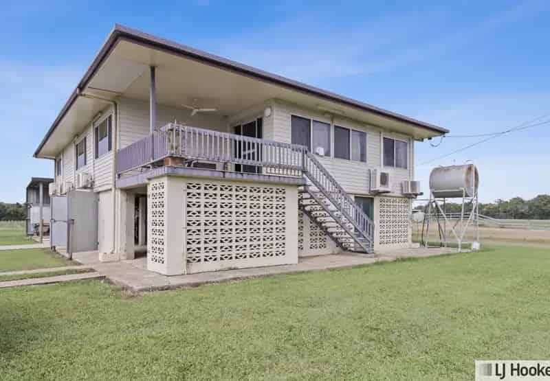 Buy house in Tully with four bedrooms, a study, and outdoor space