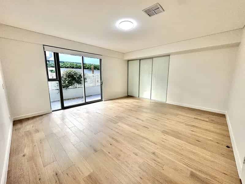 Real Estate For Lease - 15 John Street - Mascot , NSW