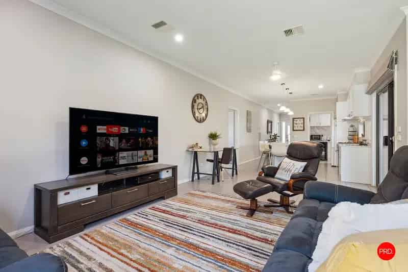 Family Home with Incredible Outdoor Entertainment
