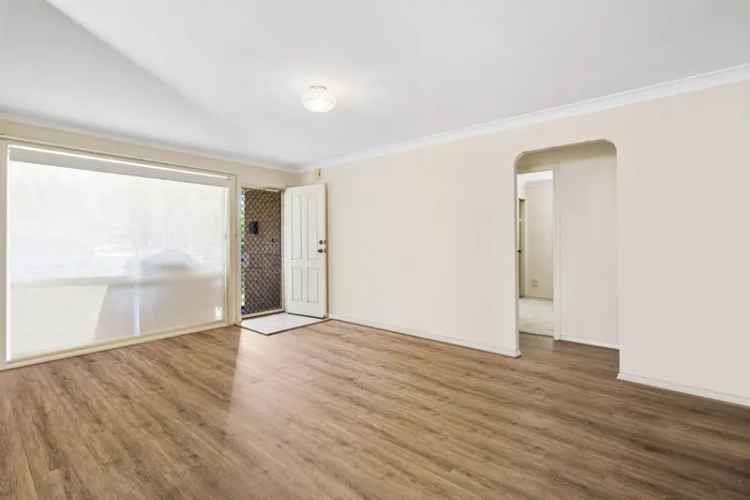 3 Bedroom Villa East Gosford NSW - Modern Living Close to Amenities