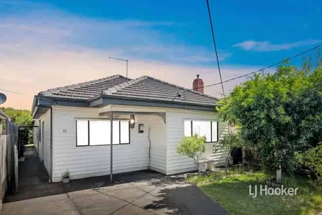 House For Sale , 15, Monmouth Street, Melbourne, Victoria
