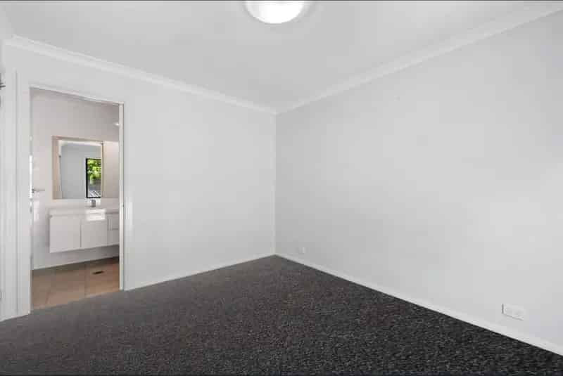 Lease Beautiful Home with Modern Features in Casey ACT