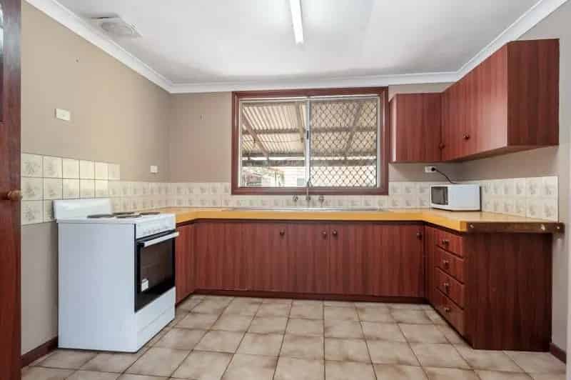 Renovators Delight in a Great Central Kalgoorlie Location!