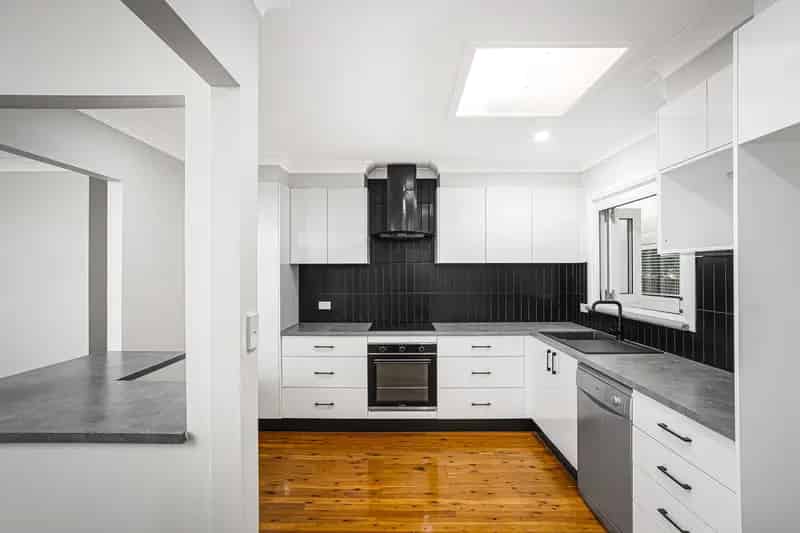 Modern 3 Bedroom Family Home
