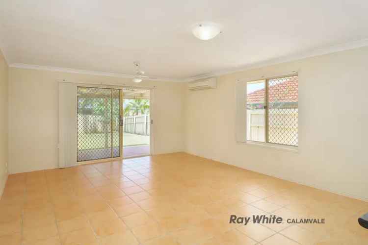 Spacious 4 Bedroom Family Home in Prime Location!