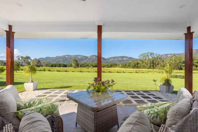 Buy House in Mountview Estate with Stunning Escarpment Views