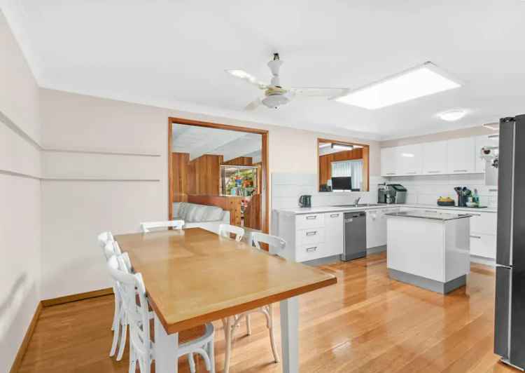 6 Bedroom Family Home in Taree West - Large Block and Great Investment