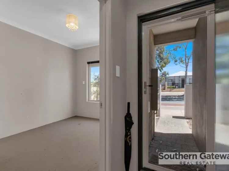 Modern 3 Bedroom 2 Bathroom Home in Wellard