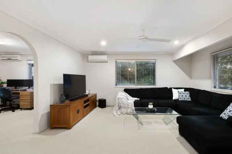 Stylish Family Living in Buderim!