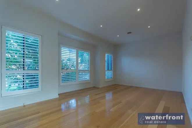 3 Bedroom Townhouse Altona North Low Maintenance