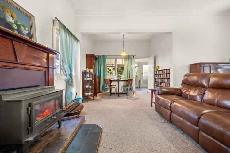 Period Gem Historic Arcona 4 Bed House Braidwood