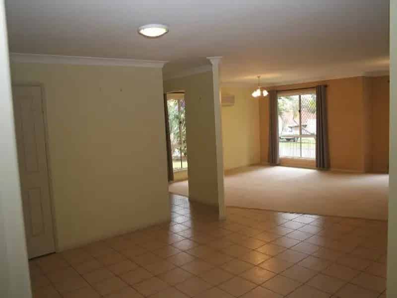 Real Estate For Lease - 11 Standford Place - Regents Park , QLD