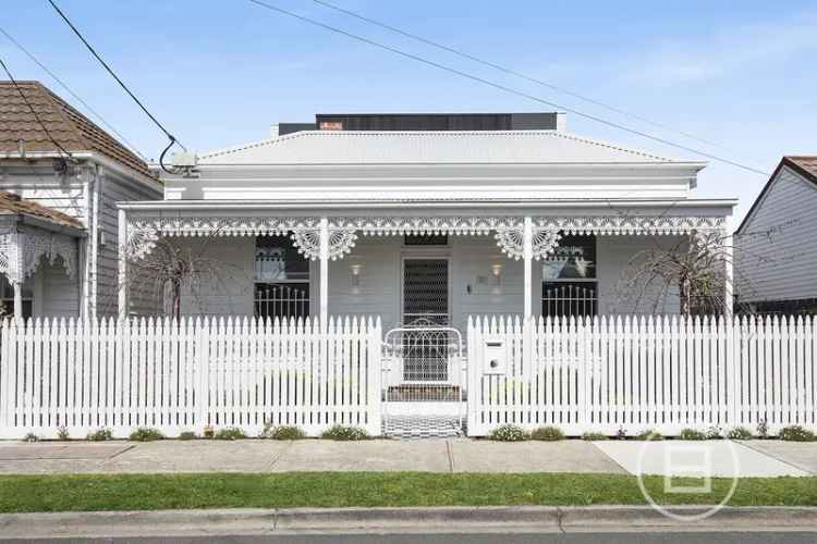 House For Sale in Melbourne, Victoria