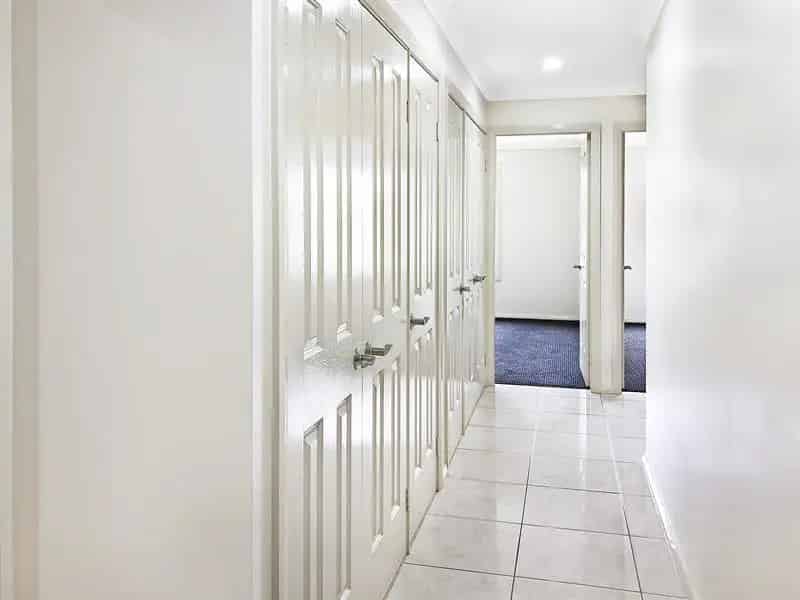 Luxurious Family Living In Southlakes