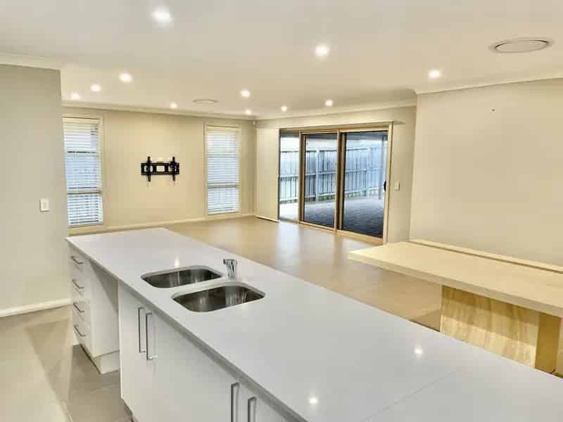 Real Estate For Lease - 9 Orwell Place - Spring Farm , NSW