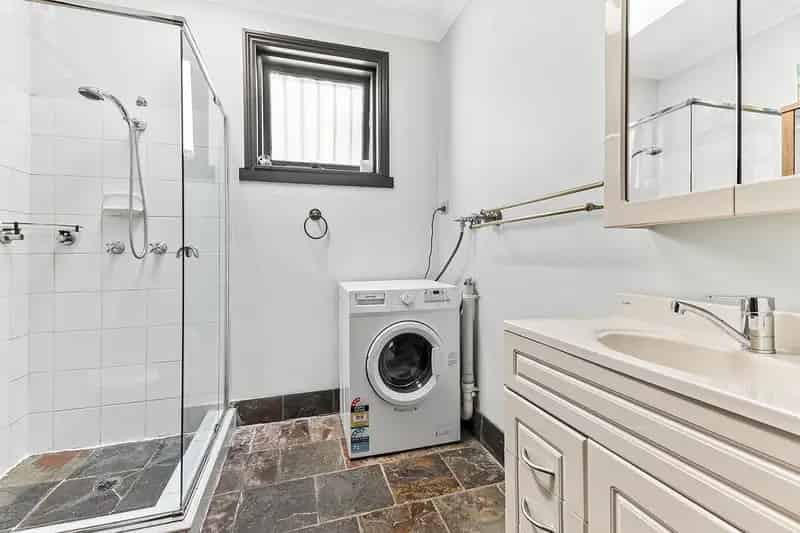 Real Estate For Lease - 32 Searl Street - Petersham , NSW