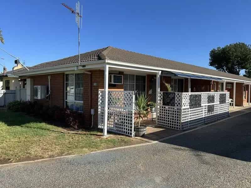 TASTEFULLY RENOVATED UNIT