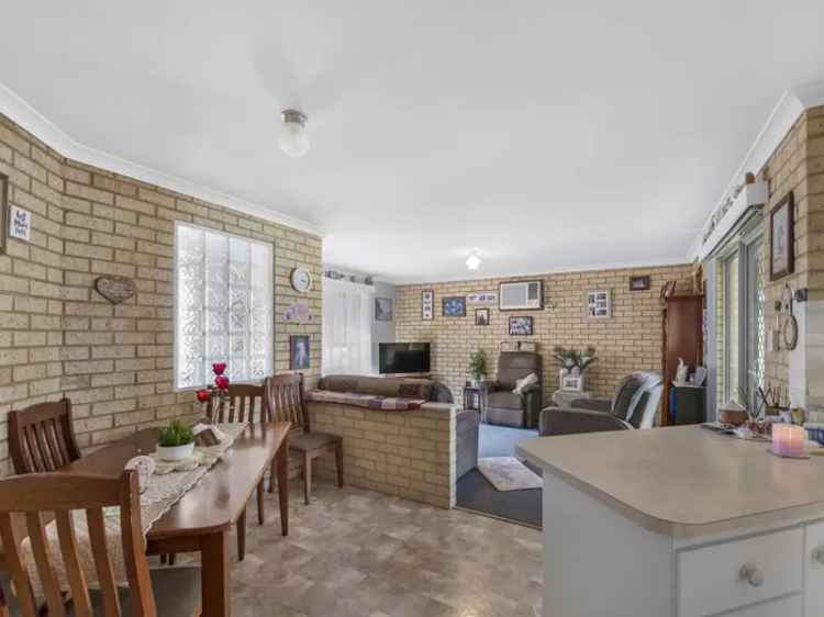 House For Sale in Shire Of Chapman Valley, Western Australia