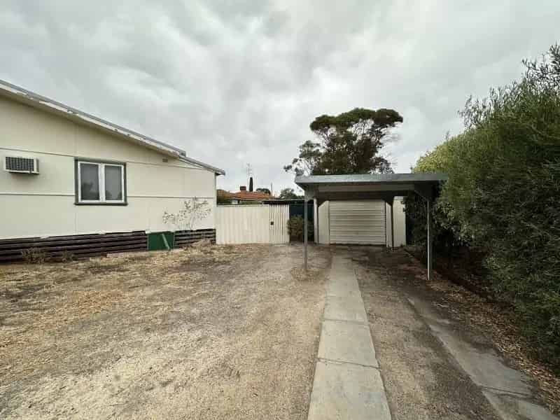 A FANTASTIC STARTER HOME - SOLD BY SUZIE PERRIN