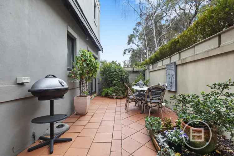 House For Sale in 5, Henderson Street, Melbourne, Victoria