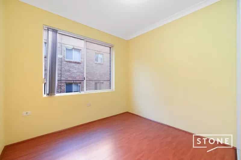 Real Estate For Lease - 4/14 King Street - Parramatta , NSW